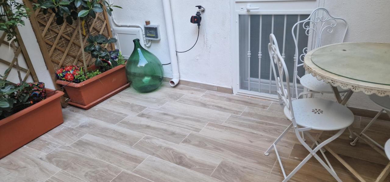 Case Di Paola Via Melo Appartamenti Bari Exterior photo